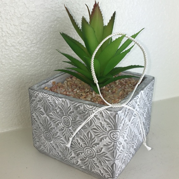 🌸 3 Piece Set Handmade Chinese Knotting Bracelet - Picture 6 of 8